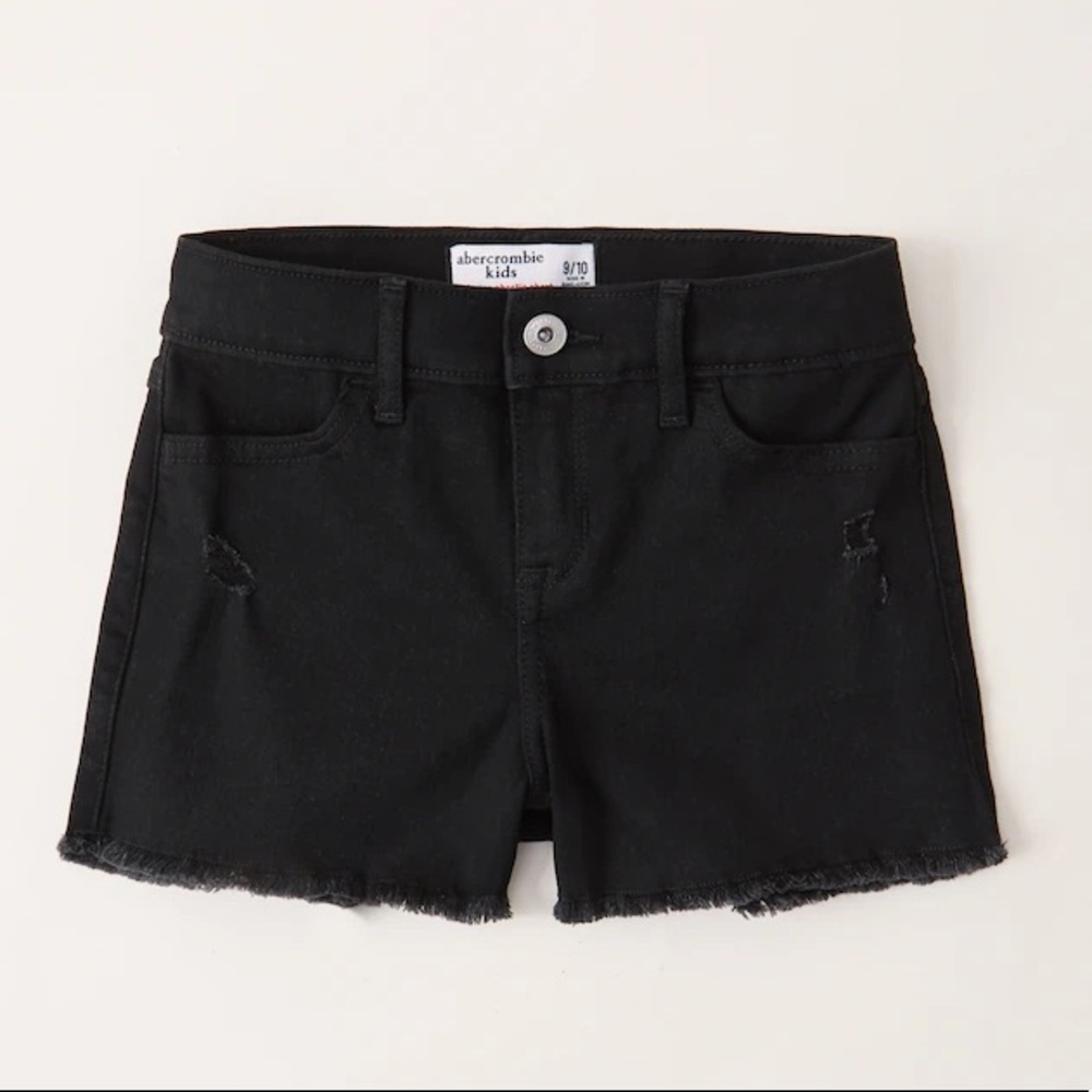 *NWT* ABERCROMBIE KIDS black distressed shorts